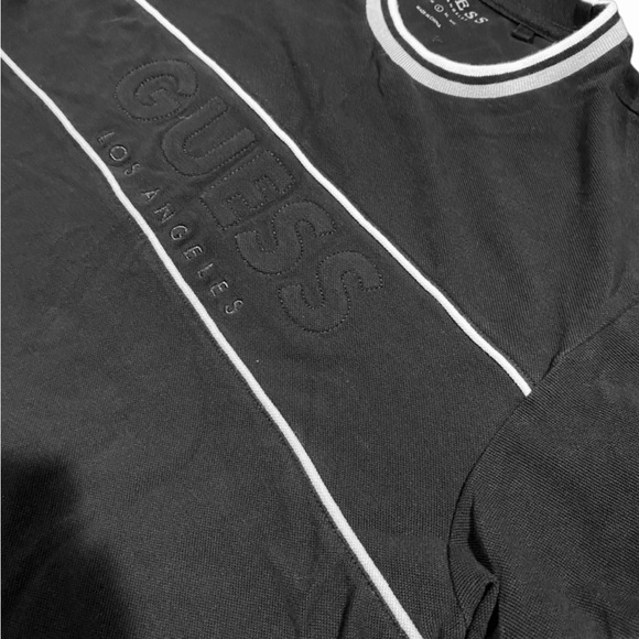 GUESS Black and White Men's Short Sleeve Tee - Picture 5 of 5